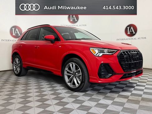 Used 2024 Audi Q3 2.0T Premium Plus AWD/4WD image 1