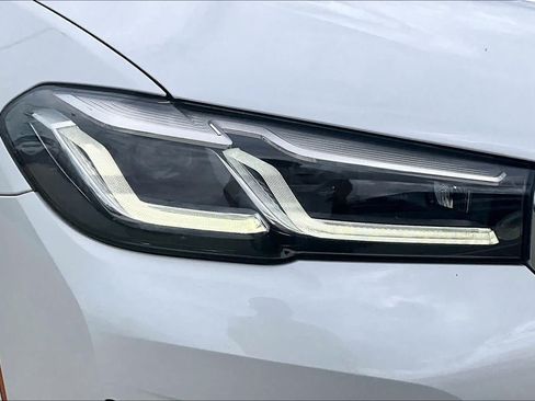Used 2021 BMW 540i w/ Premium Package RWD image 26