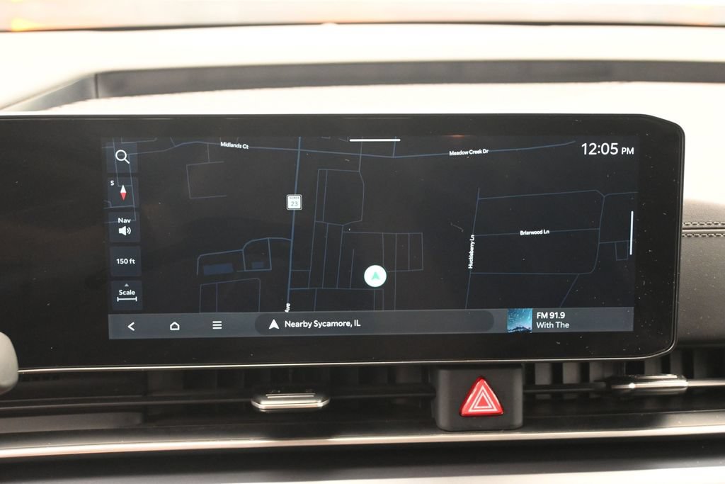 Used 2025 Kia Carnival FWD image 17