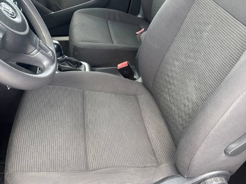 Used 2017 Volkswagen Tiguan Limited w/ Alloy Wheels Package FWD image 16