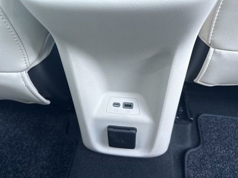 Used 2023 Buick Envision Avenir AWD/4WD image 48