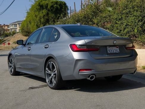 Used 2023 BMW 330e xDrive w/ Premium Package image 29
