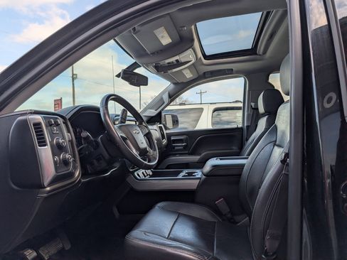 Used 2017 Chevrolet Silverado 1500 LTZ Z71 w/ Midnight Edition image 12