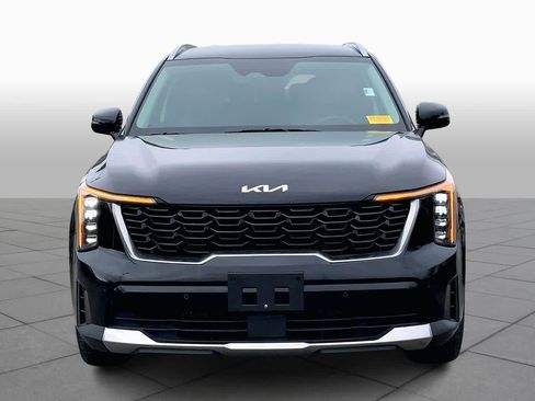 Used 2024 Kia Sorento S image 3