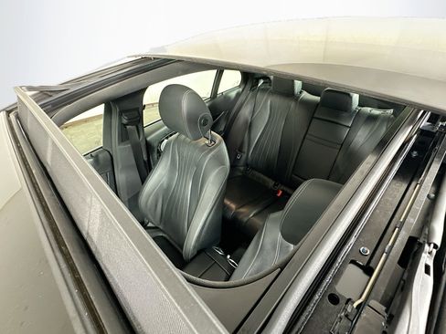Used 2020 Mercedes-Benz E 450 4MATIC Sedan image 22