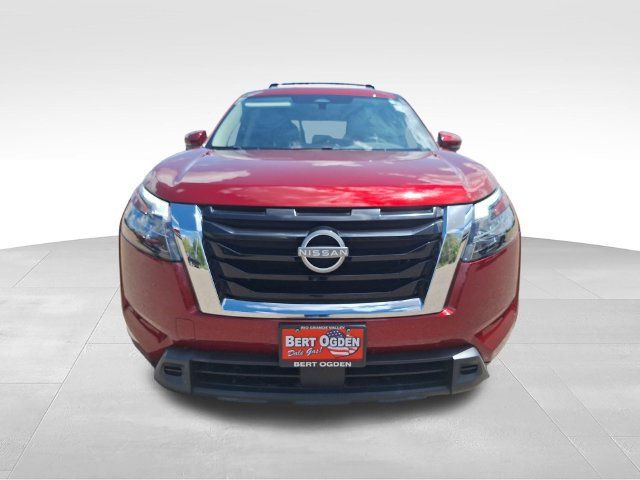 Certified 2024 Nissan Pathfinder SV FWD image 2