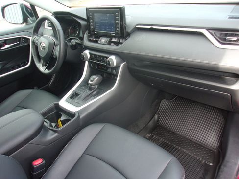 Used 2021 Toyota RAV4 XLE Premium AWD/4WD image 13