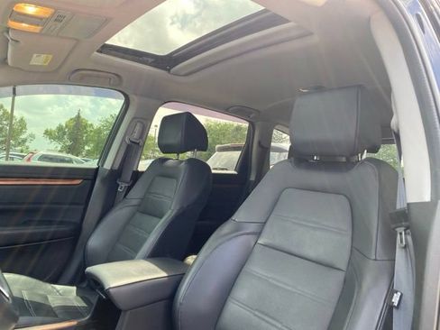Used 2020 Honda CR-V Touring image 2
