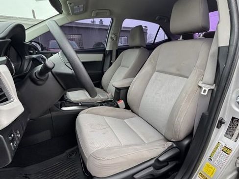 Used 2016 Toyota Corolla LE image 10