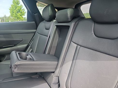 Certified 2025 Hyundai Tucson Limited FWD image 34
