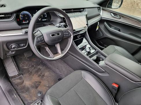 New 2026 Jeep Grand Cherokee L 4WD image 18