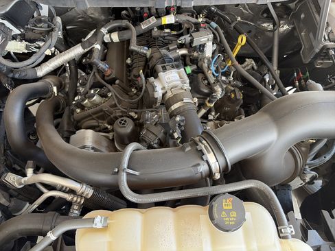Used 2023 Ford F150 XL w/ XL Chrome Appearance Package RWD image 9