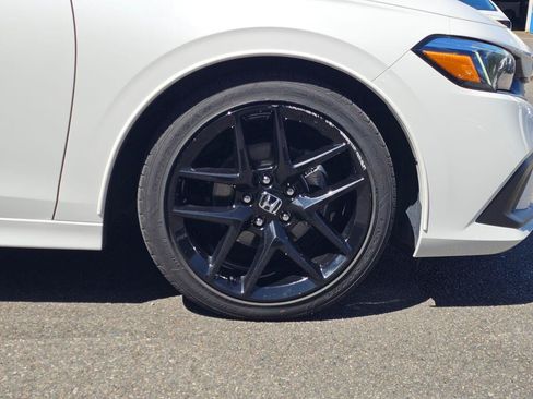 Used 2023 Honda Civic Sport image 9