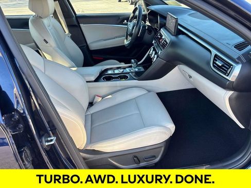 Used 2023 Genesis G70 2.0T AWD/4WD image 13