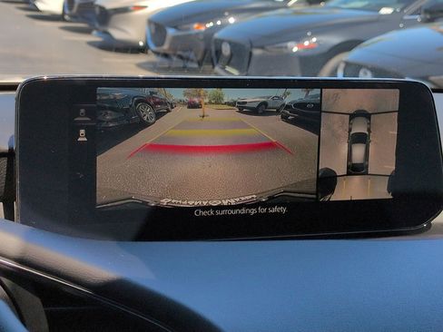 New 2026 MAZDA MAZDA3 Hatchback w/Premium Plus Pkg image 21