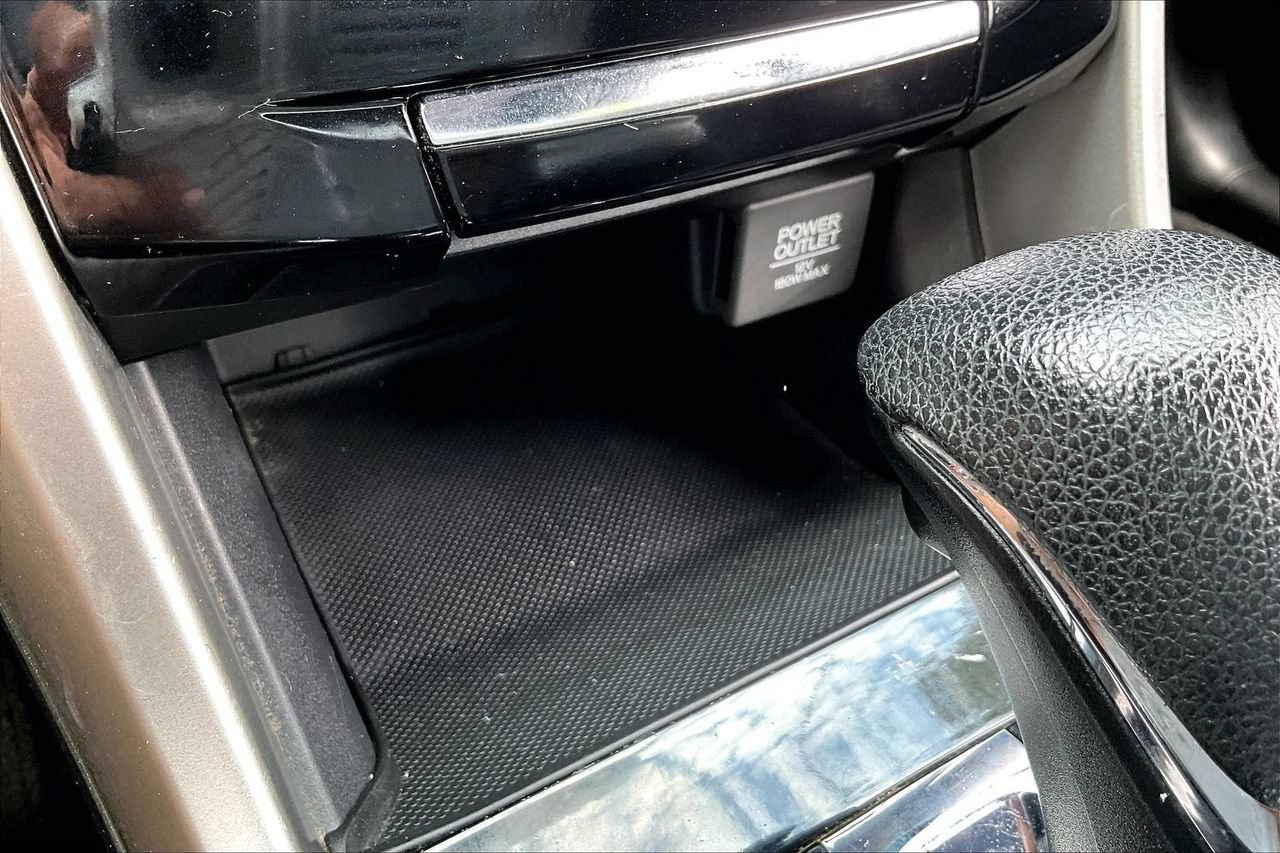 Used 2016 Honda Accord LX image 25