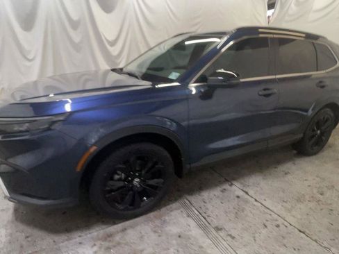 Used 2023 Honda CR-V Sport Touring image 4