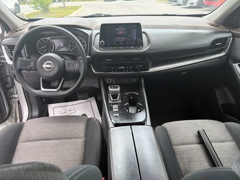 Used 2023 Nissan Rogue SV FWD image 28
