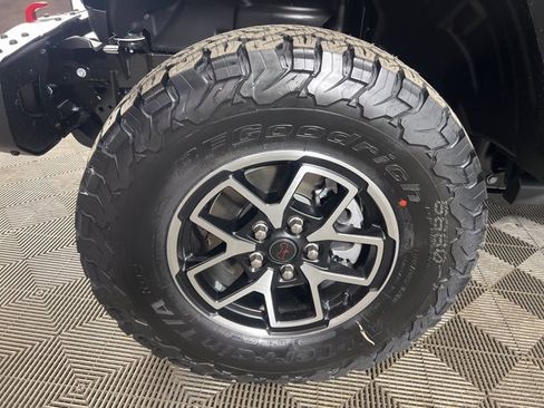 New 2026 Jeep Wrangler Rubicon w/ Steel Bumper Group image 9