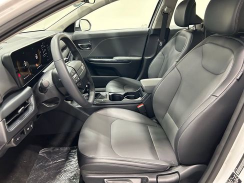 New 2026 Kia K4 EX image 9