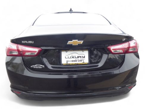 Used 2019 Chevrolet Malibu LT image 9