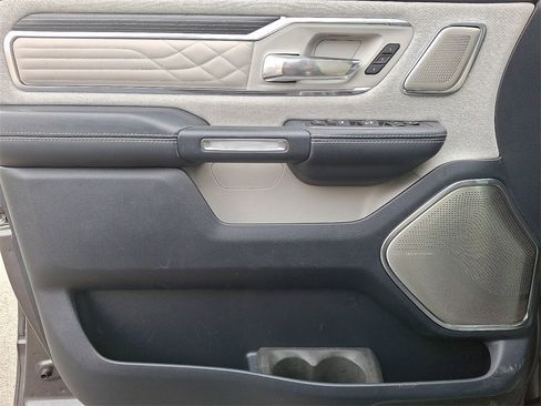 Used 2024 RAM 1500 Limited image 12