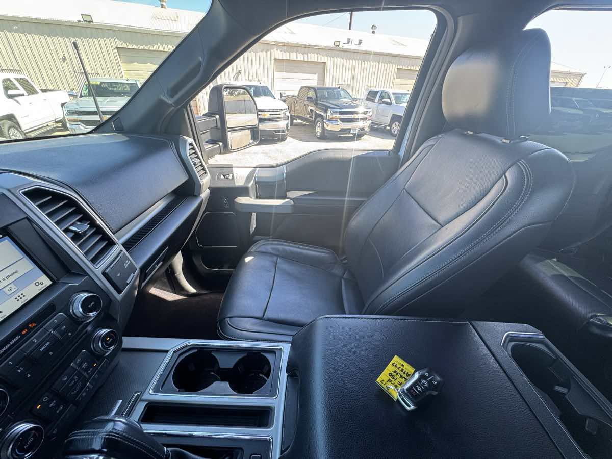 Used 2017 Ford F150 Lariat w/ Equipment Group 502A Luxury AWD/4WD image 38