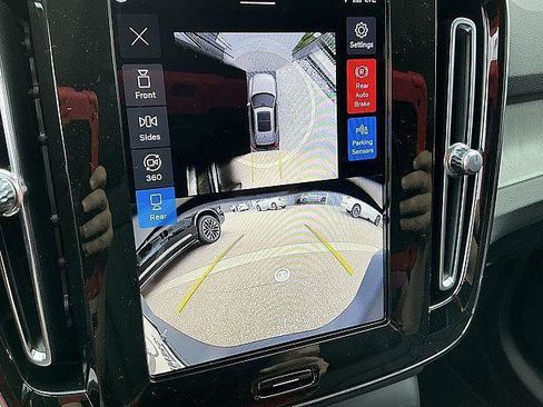 New 2026 Volvo XC40 B5 Plus w/ Climate Package AWD/4WD image 20
