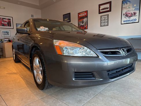 Used 2007 Honda Accord EX-L image 11