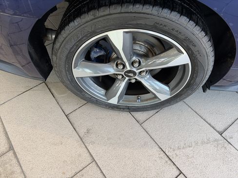 Used 2019 Ford Mustang Coupe RWD image 10