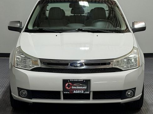 Used 2010 Ford Focus SEL FWD image 3