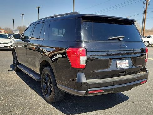 Used 2022 Ford Expedition Max XLT image 3