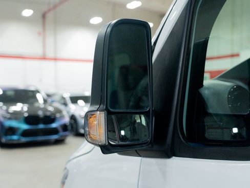 Used 2019 Mercedes-Benz Sprinter 2500 image 15