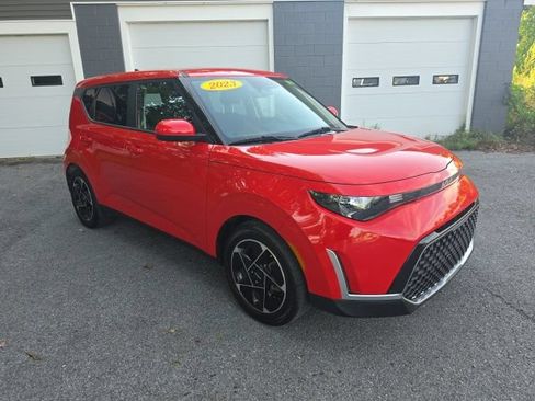 Used 2023 Kia Soul EX FWD image 6