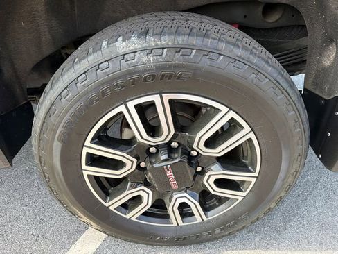 Used 2022 GMC Sierra 2500 AT4 w/ AT4 Premium Plus Package image 19