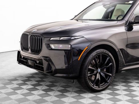 Certified 2024 BMW X7 xDrive40i w/ M Sport Package image 36