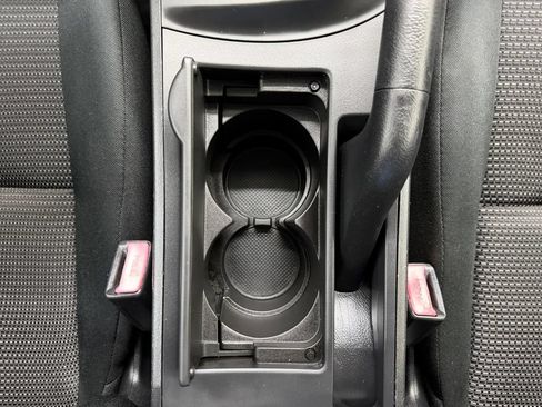 Used 2013 MAZDA MAZDA3 i Sport FWD image 36