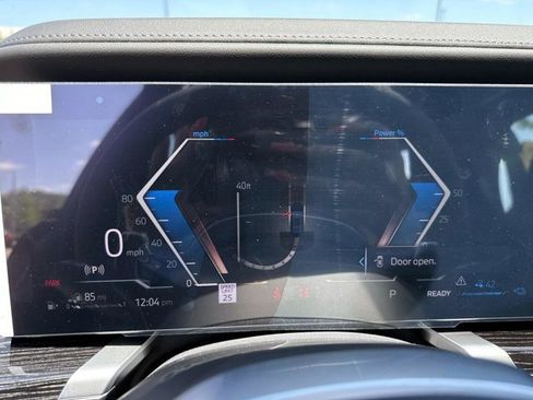 New 2025 BMW 750e xDrive 750e xDrive image 30