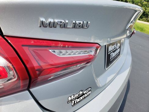 Used 2022 Chevrolet Malibu LT FWD image 10