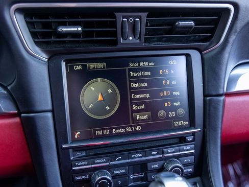 Used 2016 Porsche 911 Turbo image 38