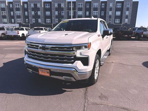 Used 2022 Chevrolet Silverado 1500 LTZ AWD/4WD image 1