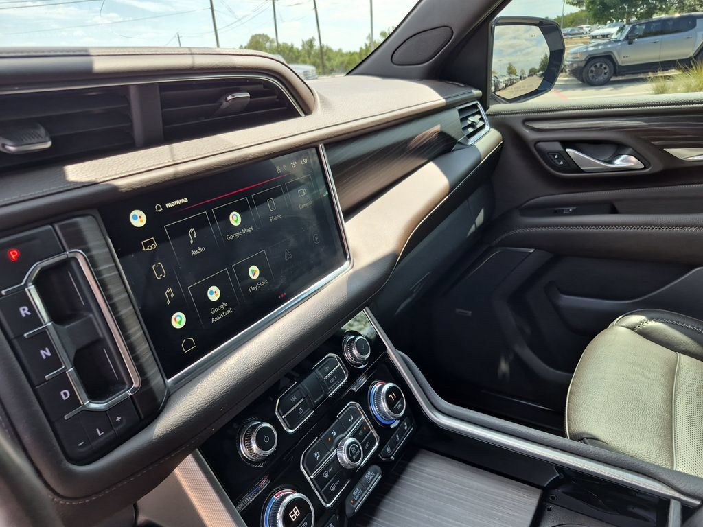 Used 2022 GMC Yukon XL Denali RWD image 27