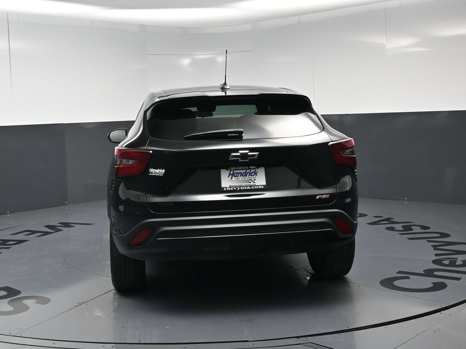 Used 2025 Chevrolet Trax RS FWD image 8