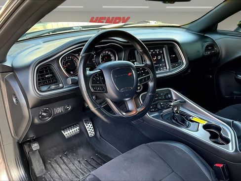 Used 2020 Dodge Challenger R/T Scat Pack RWD image 17