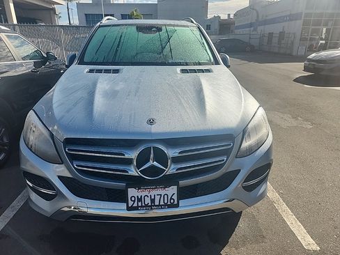 Used 2018 Mercedes-Benz GLE 350 4MATIC image 2