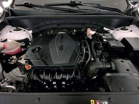 Certified 2024 Kia Sorento S image 10