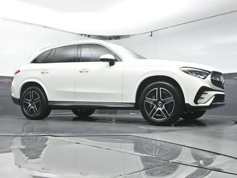 Used 2026 Mercedes-Benz GLC 300 image 42