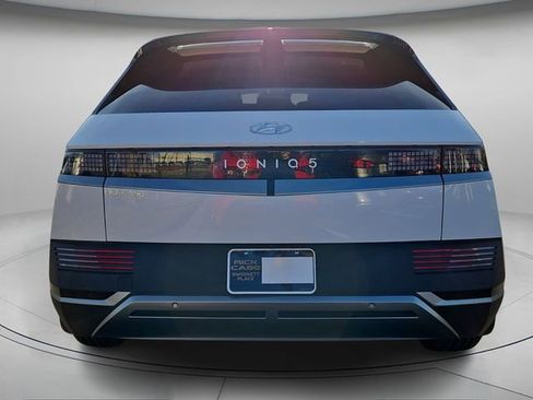 Used 2023 Hyundai Ioniq 5 SEL image 6