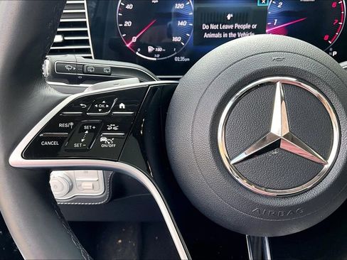 Certified 2024 Mercedes-Benz GLS 450 4MATIC image 20