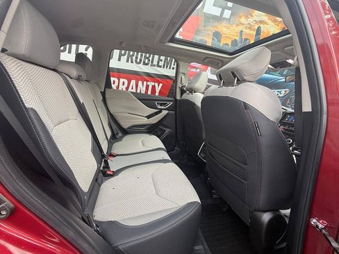 Used 2019 Subaru Forester Premium AWD/4WD image 10